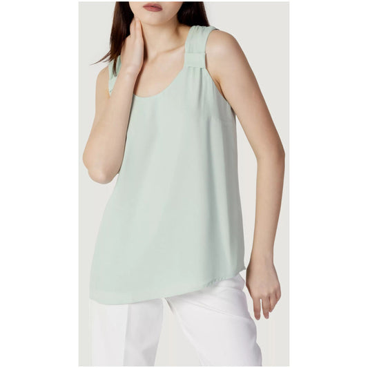 Hanny Deep  Women Undershirt