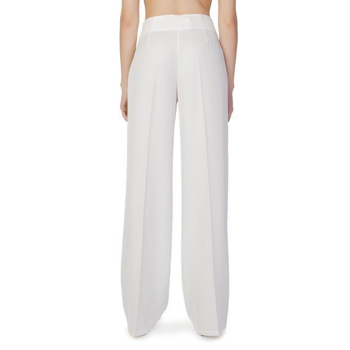 Hanny Deep  Women Trousers