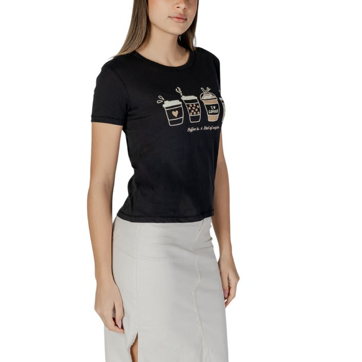 Jacqueline De Yong  Women T-Shirt