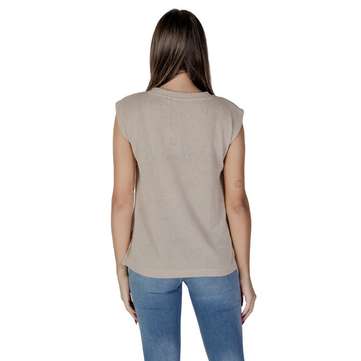 B.young  Women Undershirt