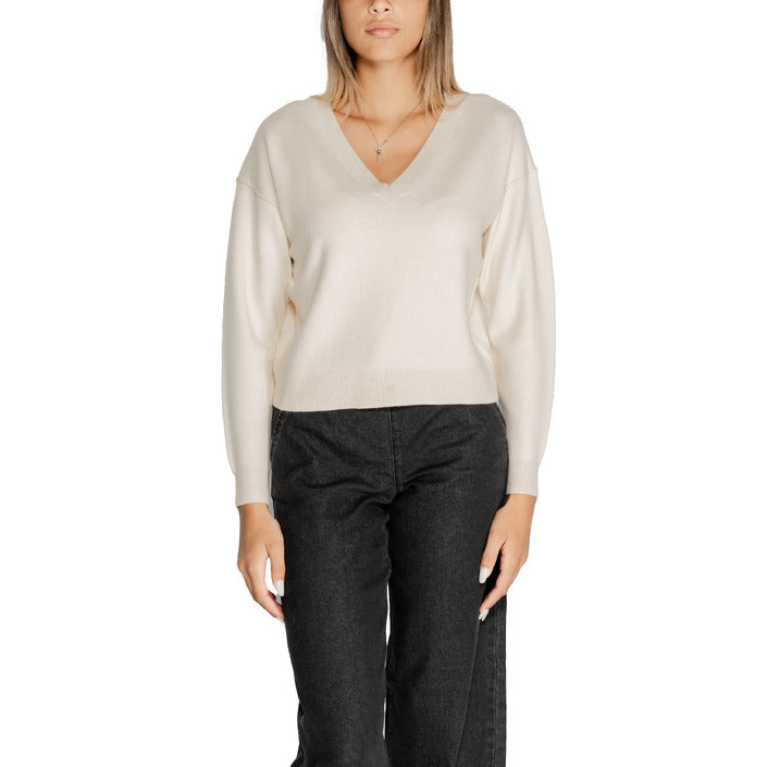 Vero Moda  Women Knitwear