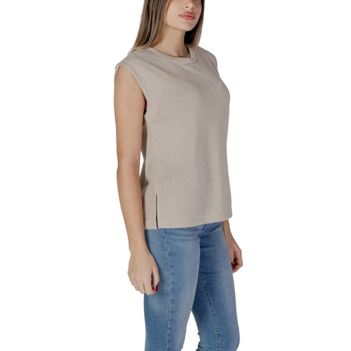 B.young  Women Undershirt