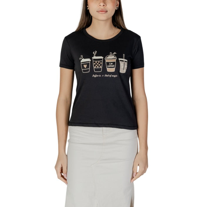 Jacqueline De Yong  Women T-Shirt