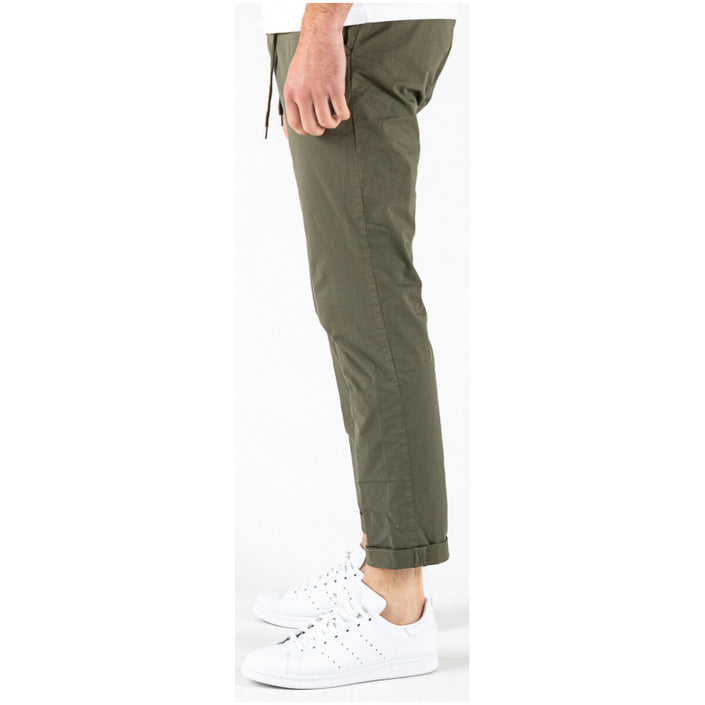 Lyle & Scott Men Trousers