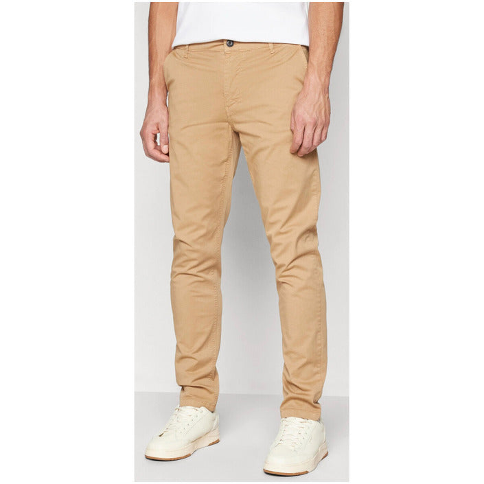 Lyle & Scott Men Trousers