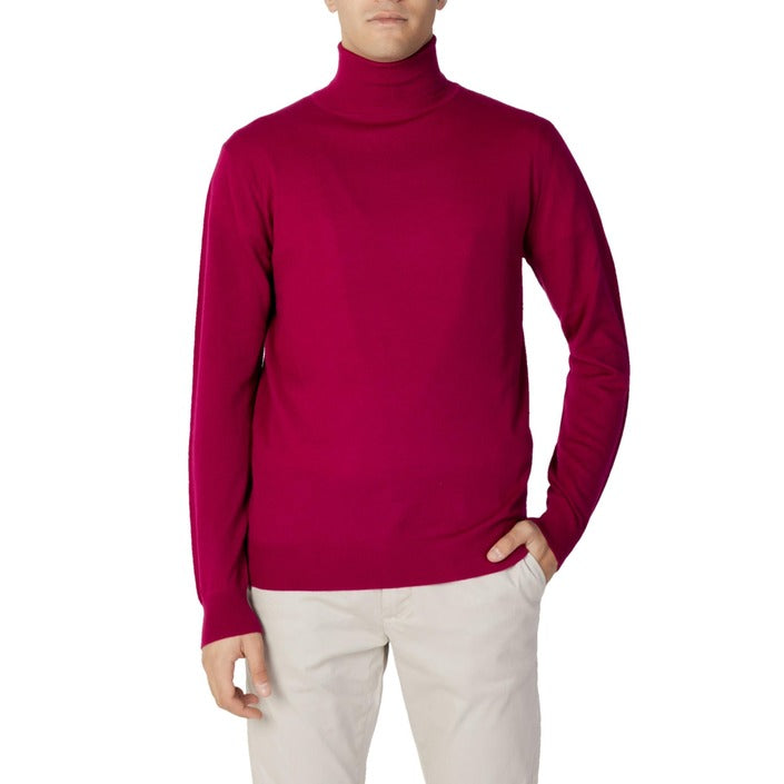 Diktat Men Knitwear