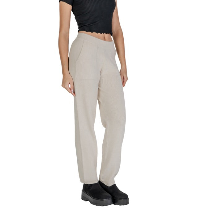 CLERÈ  Women Trousers