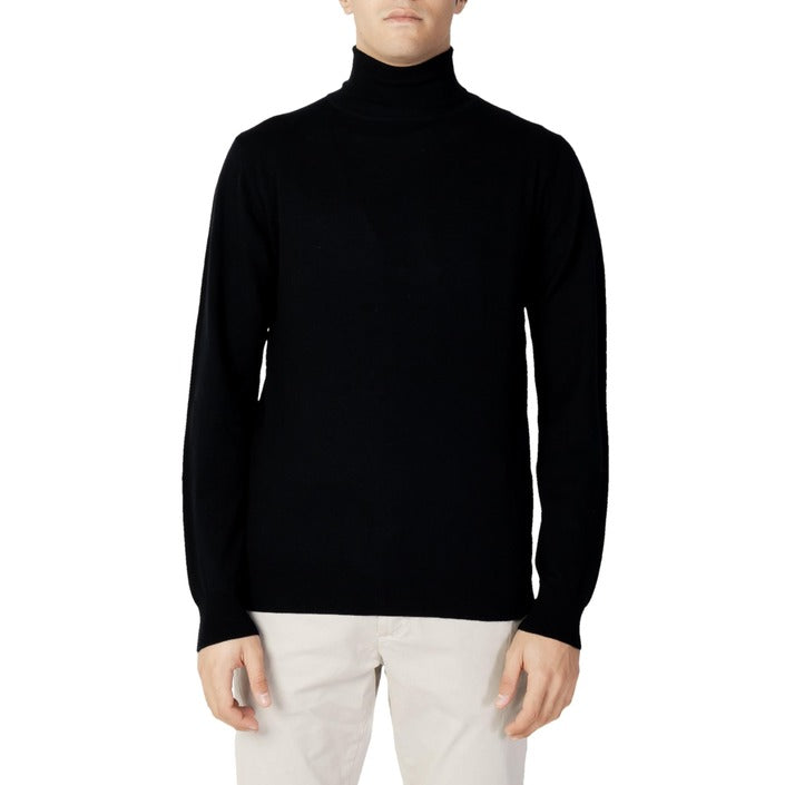 Diktat Men Knitwear