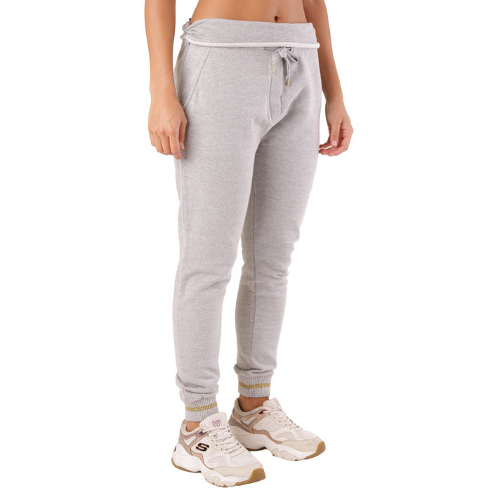 Met  Women Trousers